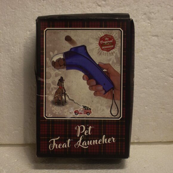 The Original Workshop Pet/Dog Treat Launcher Pet Reward Toy New Never Used - Picture 1 of 4